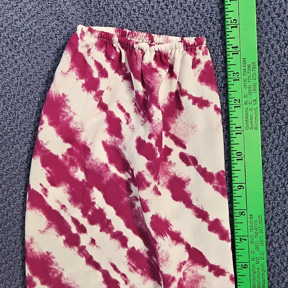Investments 3/4 Sleeve Collared V-neck Hidden Button Front Top: Tie Dye: 1X - Picture 13 of 14